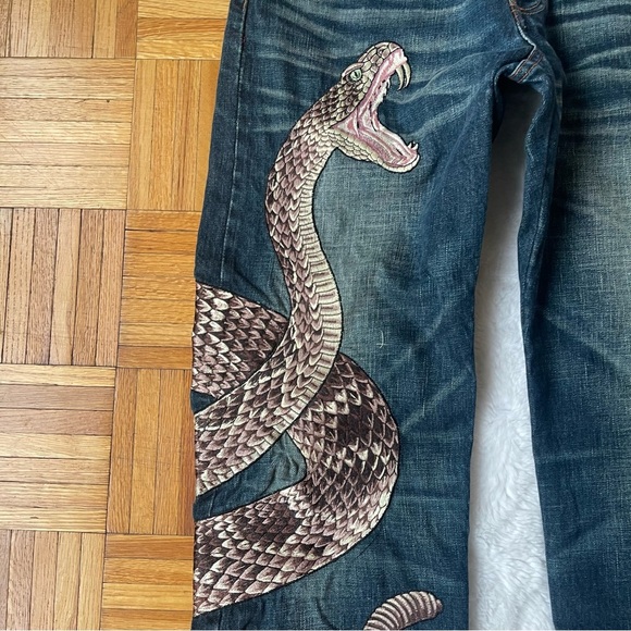 MISPLACED COWBOY embroidered denim - Picture 8 of 11